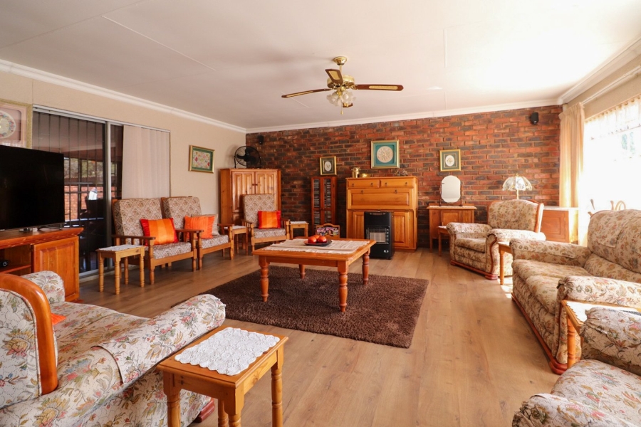 3 Bedroom Property for Sale in Vaal Park North West